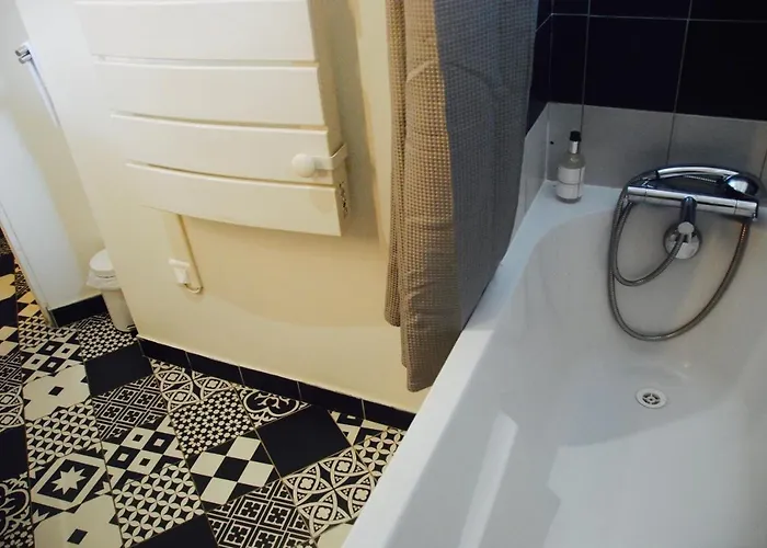 32m Quiet In The Center Of Апартаменты Бордо