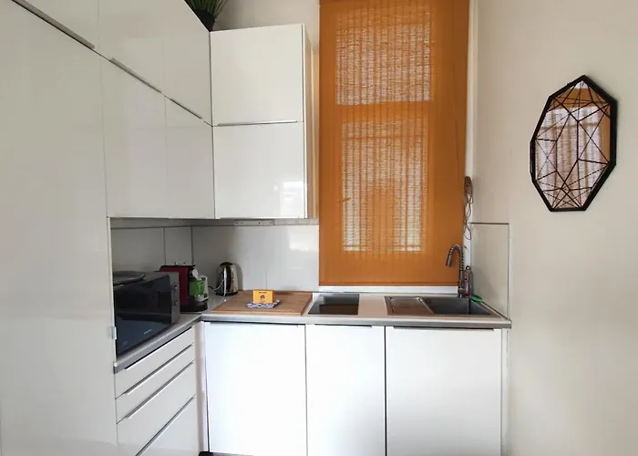 Апартаменты 32m Quiet In The Center Of